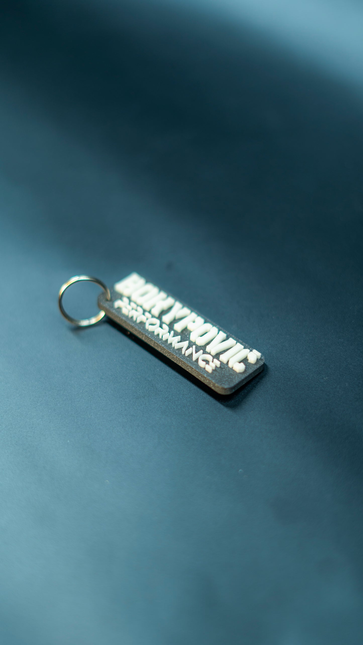 KLUČENKA boky strieborna